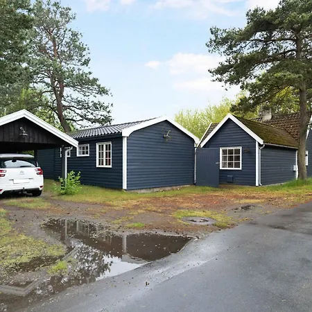 Prázdninový dům Charming Near The Neksø